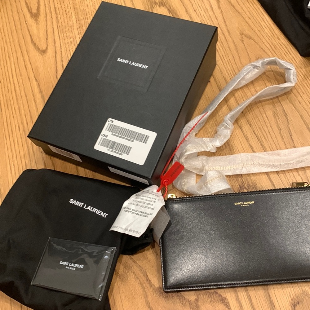 Brand new, Saint Laurent black leather chain bag